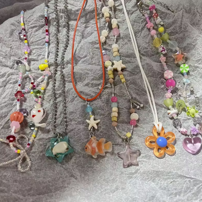 Y2K Colorful Beaded Fish Flowe - Resin Art Necklace ulasan dan harga