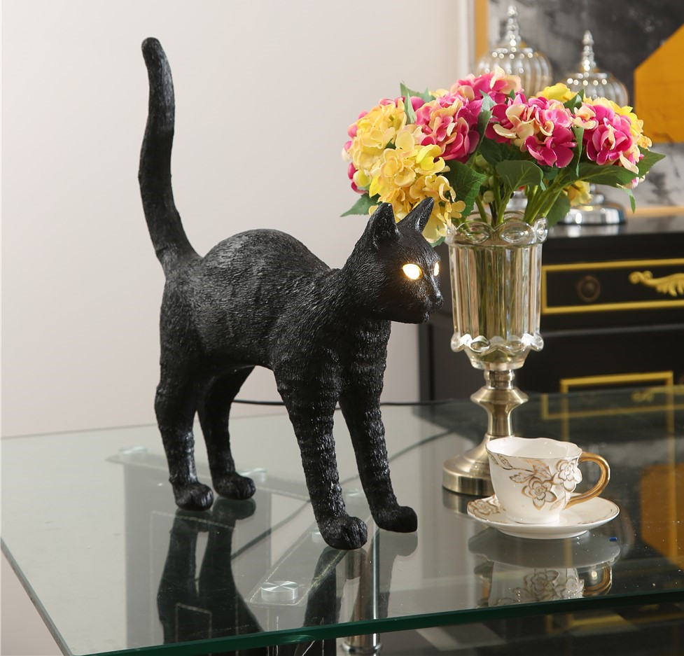Resin animal table lamp Nordic - Resin Art On Floor ulasan dan harga